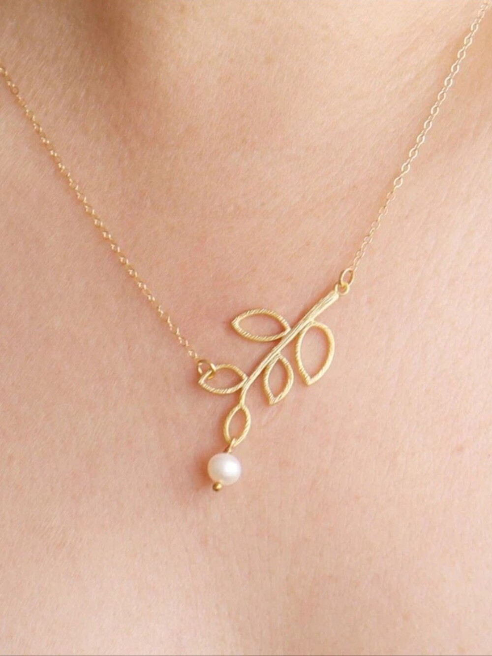 Gold Leaf and Pearl Lariat Necklace